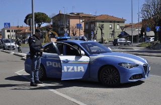 Pesaro - Lite all’asta giudiziaria per un terreno, interviene la polizia